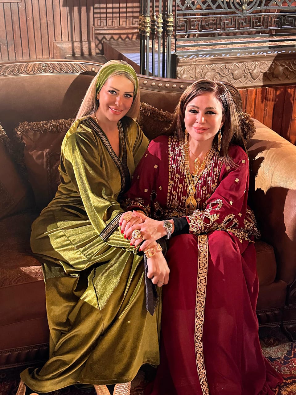 الهام شاهين و ريم مصطفى 