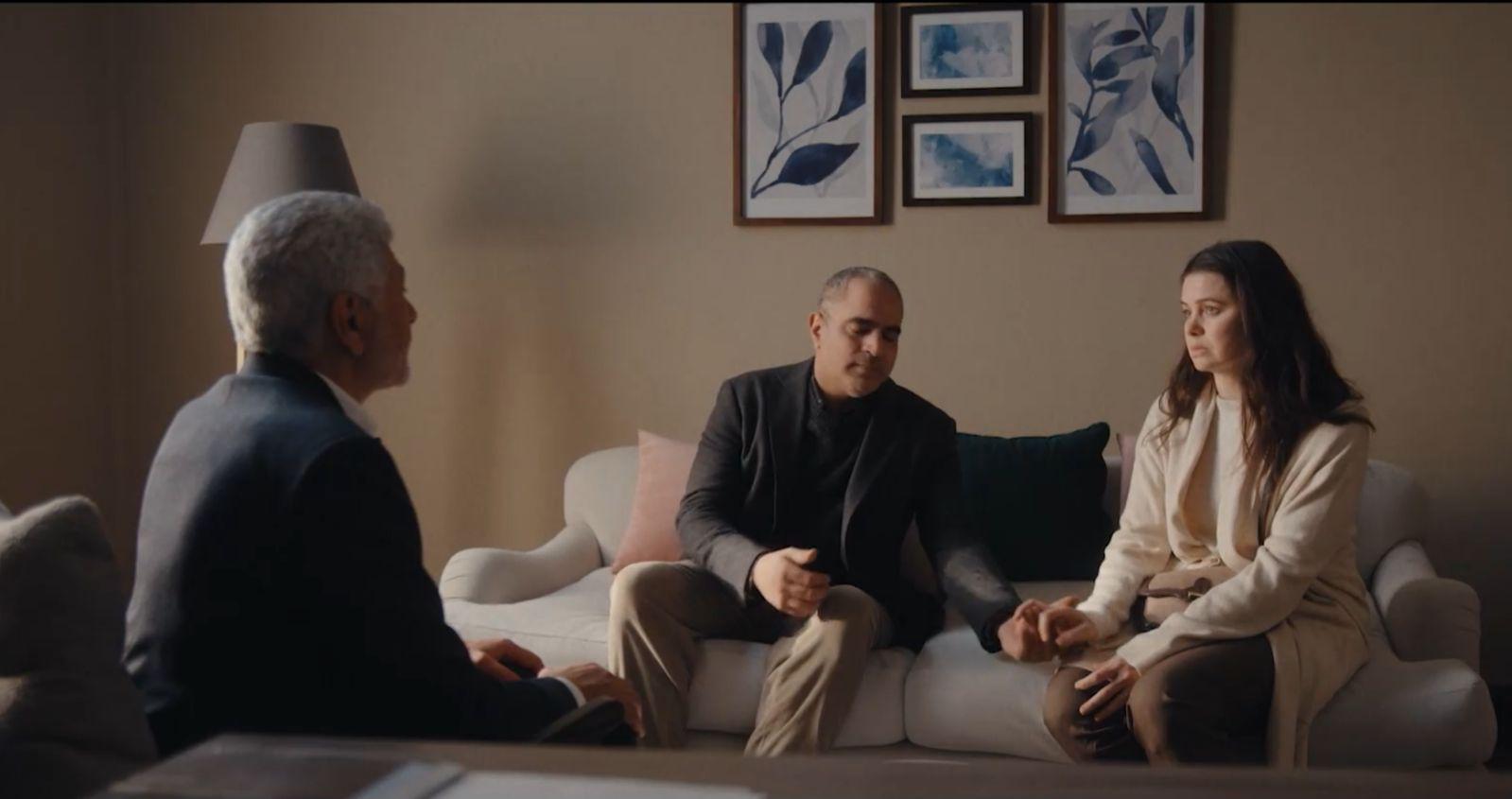 يسرا اللوزي