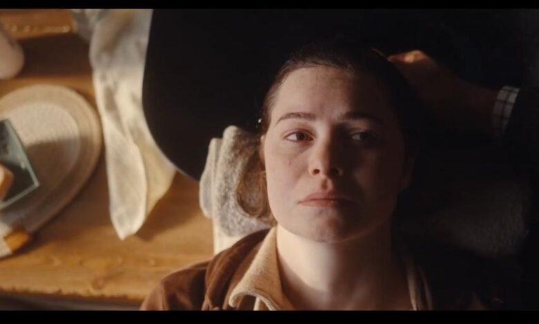 يسرا اللوزي